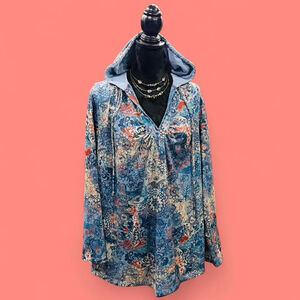 Avenue Stretch Boho Paisley Hoodie Top Women’s 26/28 Plus Size Blue Floral Top